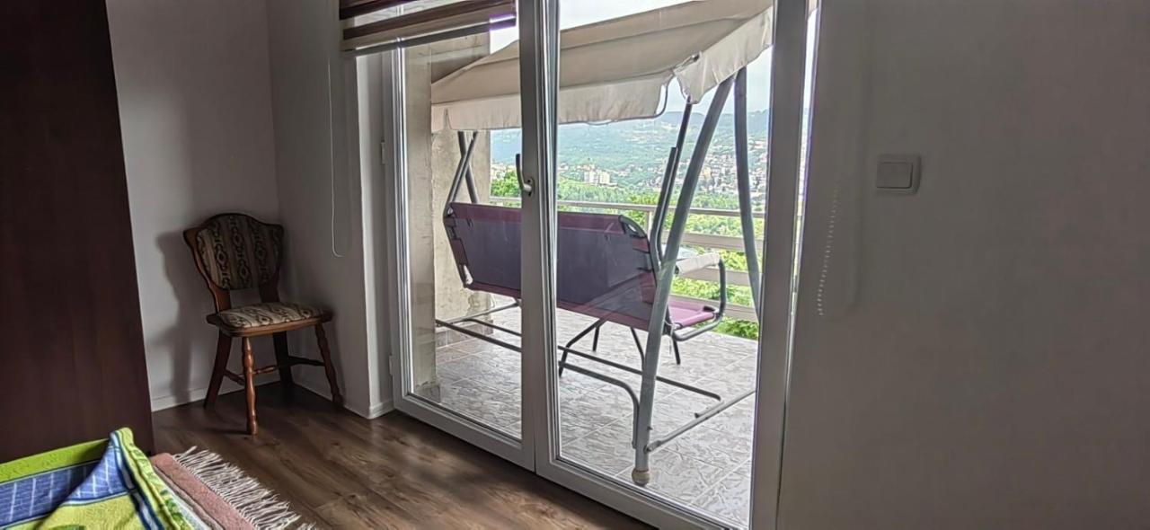 Stan Na Dan Memic Apartment Sarajevo Bagian luar foto