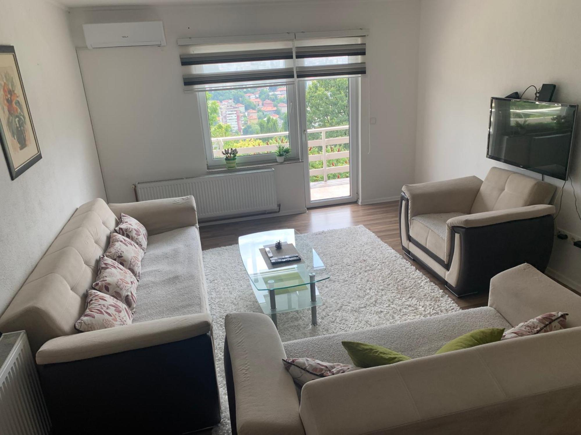 Stan Na Dan Memic Apartment Sarajevo Bagian luar foto